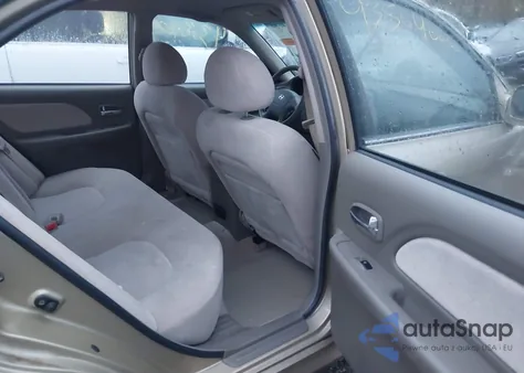 2004 Hyundai Sonata z USA, uszkodzony, nr VIN KMHWF25H44A986356